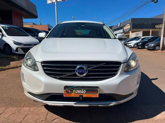 Carro Volvo XC60 2017 2.4 D5 Kinetic 4WD