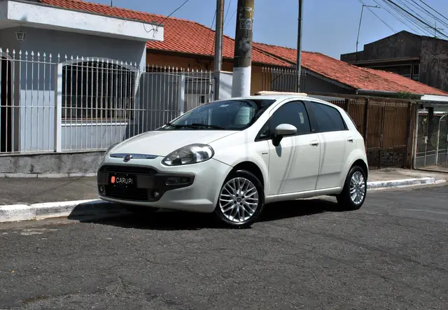 Carro Fiat Punto 2014 Essence 1.6 16V (Flex)