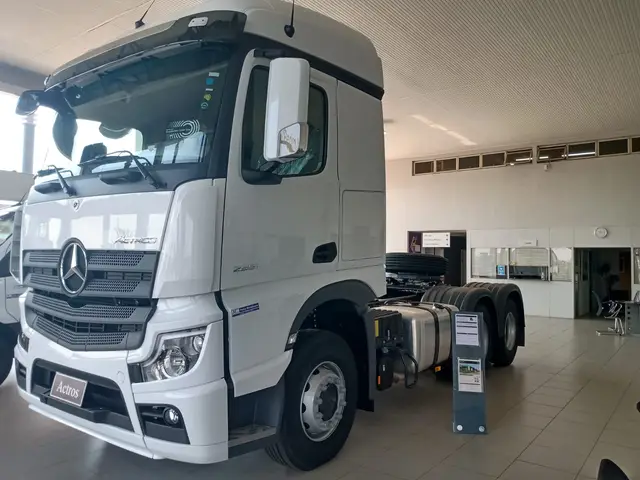 Carro Mercedes-Benz Actros 2022 2651/36 S 6x4