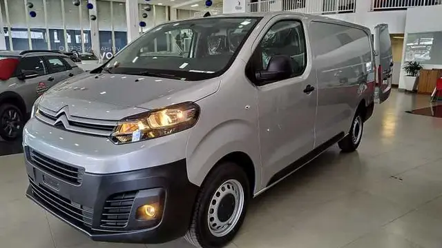 Carro Citroën Jumpy 2022 Furgão 1.6 HDi