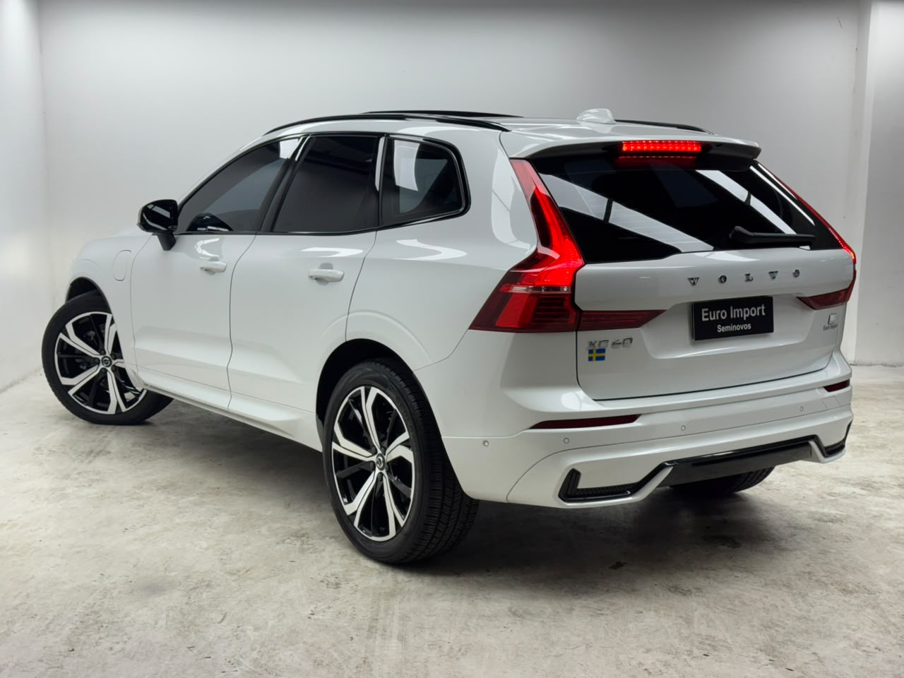 Volvo-XC60-Recharge Ultimate Dark 2.0