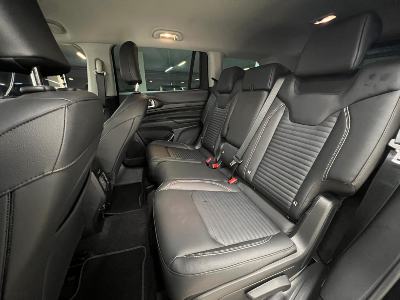 Jeep-Commander-Longitude 1.3 T270
