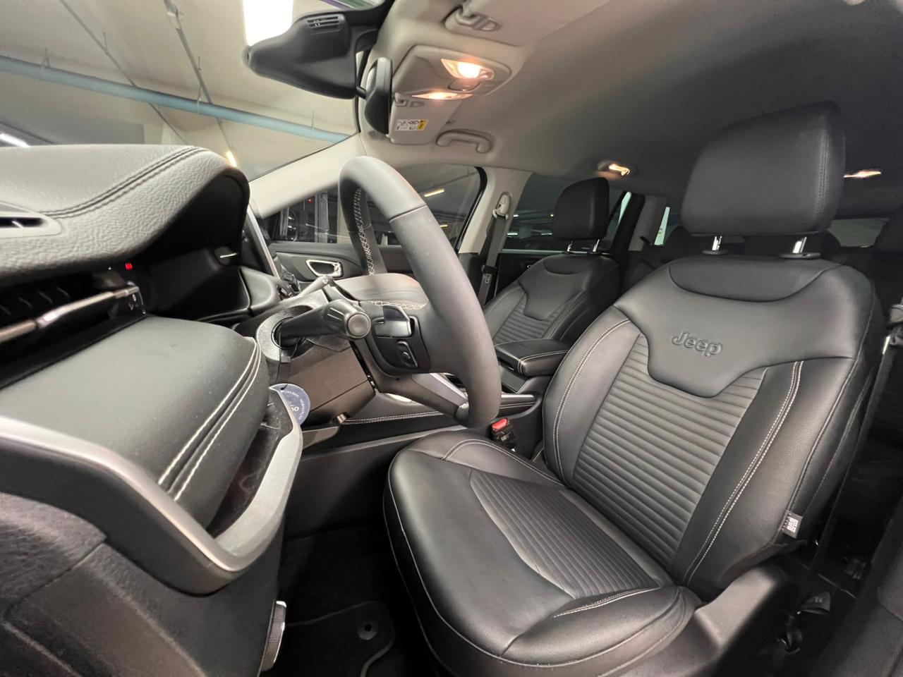 Jeep-Commander-Longitude 1.3 T270