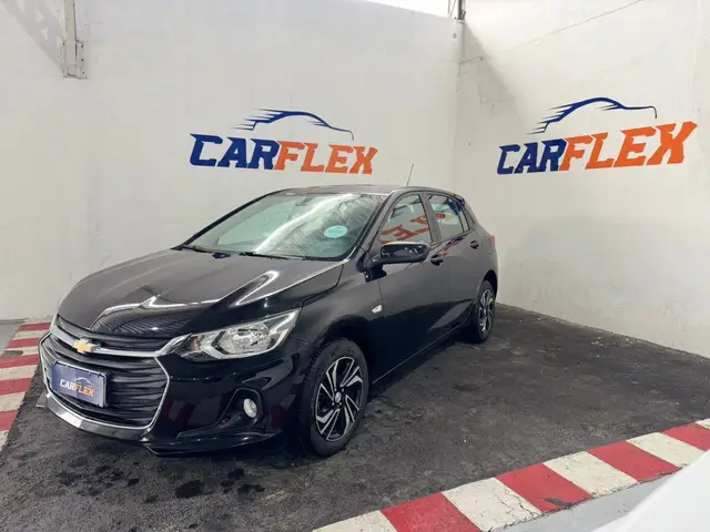 Carro Chevrolet Onix 2025 LT 1.0