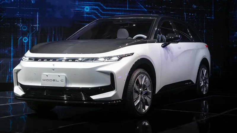 Fabricante do iPhone agora faz carros e apresentou SUV e sedan elétricos