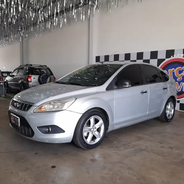 Carro Ford Focus Hatch 2010 GLX 2.0 16V (Flex)