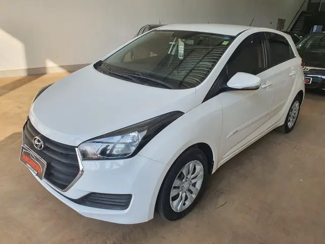 Carro Hyundai HB20 2017 1.6 Comfort Plus (Flex)