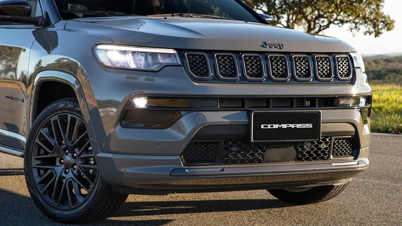 Por que Jeep Compass e Fiat Toro viraram carros de luxo na Argentina