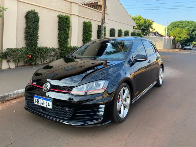 Carro Volkswagen Golf 2016 GTI 2.0 TSi DSG