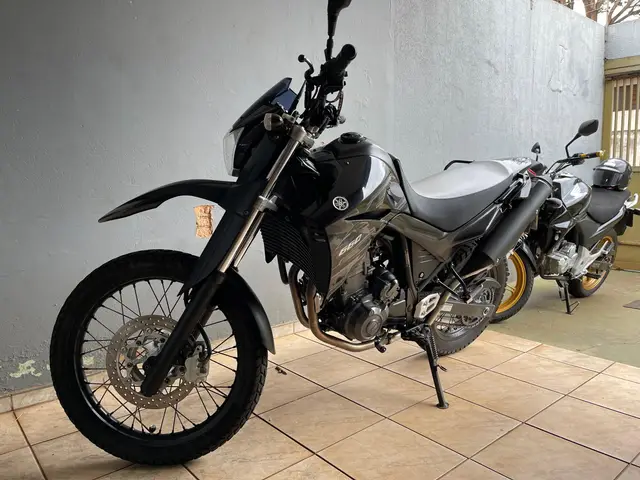 Carro Yamaha XT 600 R 2017 R
