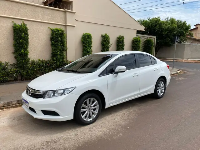 Carro Honda Civic 2012 New  LXL 1.8 16V i-VTEC (Flex)