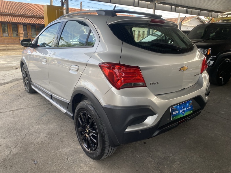 Chevrolet Onix Activ 1.4 (Aut.)