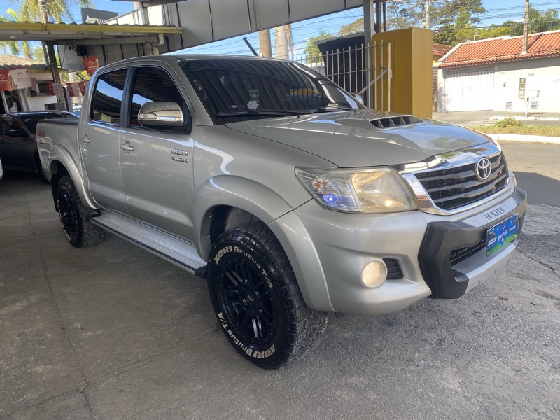 Toyota Hilux Cabine Dupla Hilux 3.0 TDI 4x4 CD SRV (Aut)