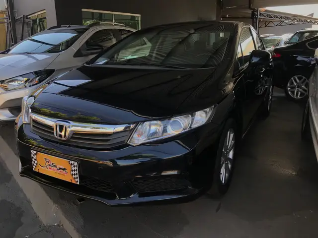 Carro Honda Civic 2016 LXS 1.8 i-VTEC (Flex)