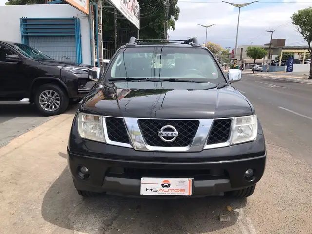 Carro Nissan Frontier 2009 LE 4x4 2.5 16V (cab. dupla)