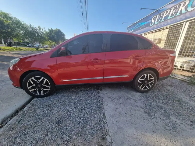 Carro Fiat Grand Siena 2014 Essence 1.6 16V (Flex)