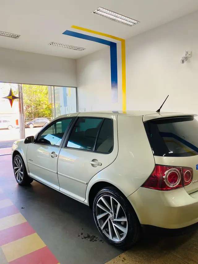 Carro Volkswagen Golf 2010 Sportline 1.6 (Flex)
