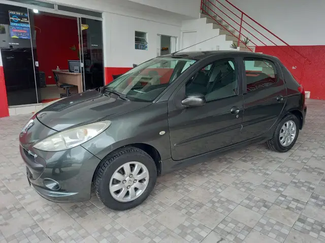 Carro Peugeot 207 2011 Hatch XR 1.4 8V (flex) 4p