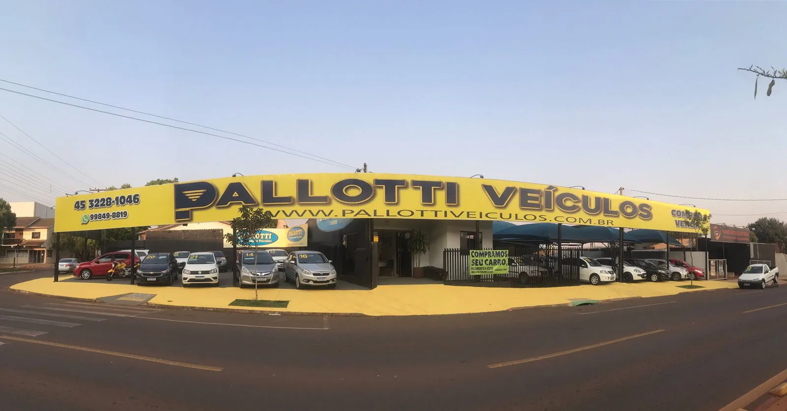 Fachada da loja Veículos à venda em Pallotti Veiculos - Cascavel - PR | Mobiauto