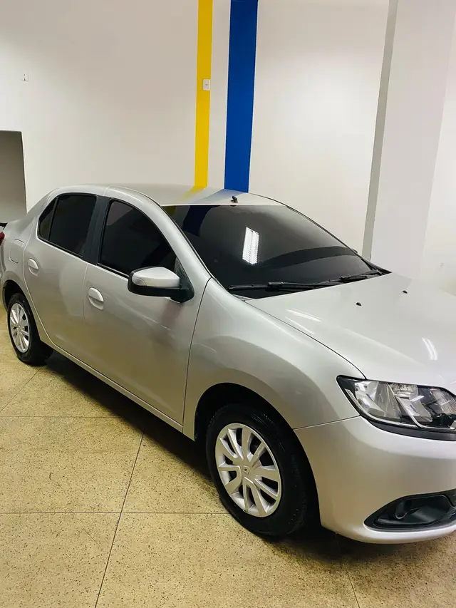 Carro Renault Logan 2015 Expression 1.0 16V (flex)