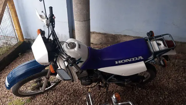 Carro Honda XLX 350 1990 R