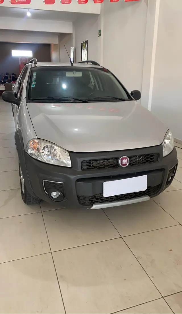 Carro Fiat Strada 2015 Working 1.4 (Flex) (Cabine Dupla)
