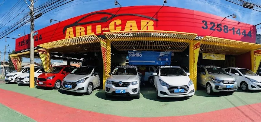 Fachada da loja Veículos à venda em Arlicar Veiculos  - Curitiba - PR | Mobiauto