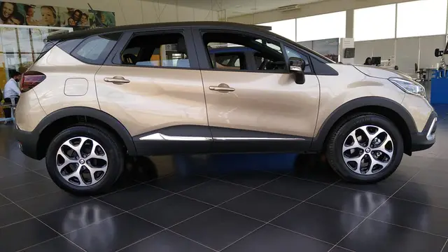 Carro Renault Captur 2022 Intense 1.3 Turbo CVT