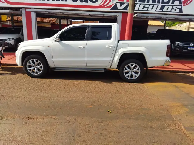 Carro Volkswagen Amarok 2018 2.0 CD 4x4 TDi Highline (Aut)