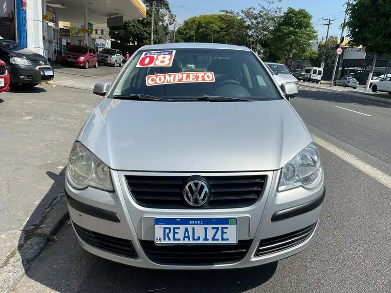 Volkswagen Polo Sedan 1.6 8V (Flex)