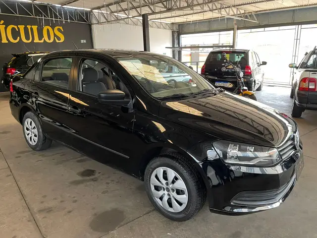 Carro Volkswagen Voyage 2015 1.6 Trendline (Flex)