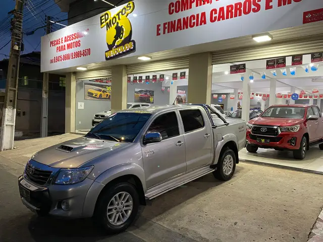 Carro Toyota Hilux Cabine Dupla 2015 Hilux 3.0 TDI 4x4 CD SRV Top (Aut)