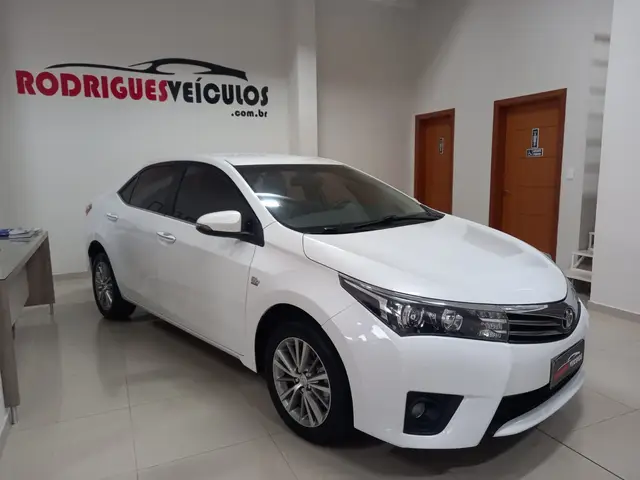 Carro Toyota Corolla 2016 2.0 Altis Multi-Drive S (Flex)