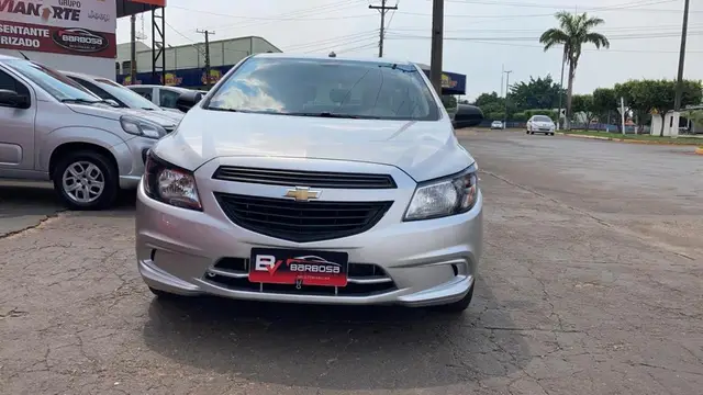 Carro Chevrolet Onix 2019 1.0 Joy SPE/4
