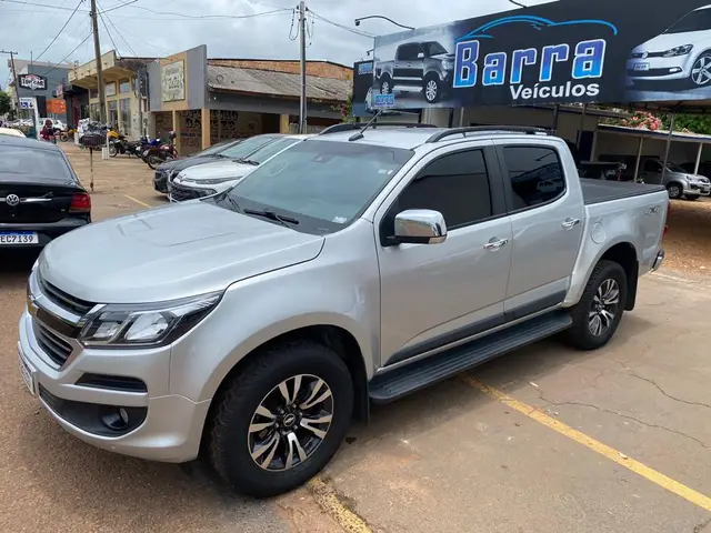 Carro Chevrolet S10 Cabine Dupla 2017 S10 2.8 CTDI LTZ 4WD (Cabine Dupla) (Aut)