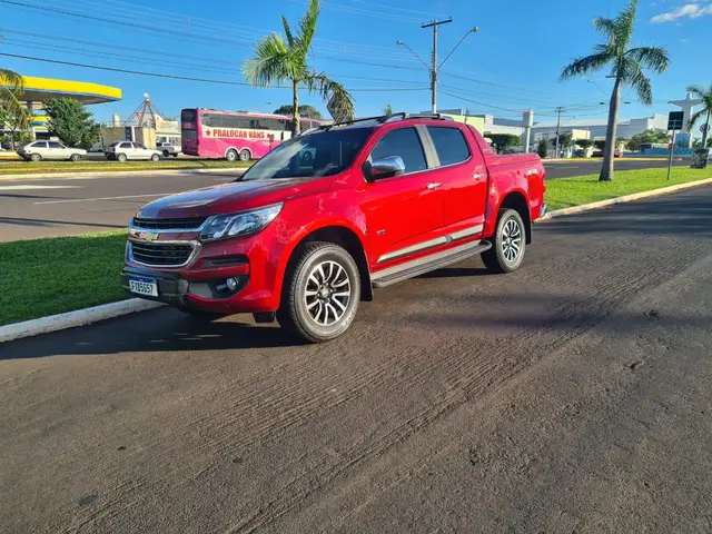 Carro Chevrolet S10 Cabine Dupla 2018 S10 2.8 CTDI High Country 4WD (Cabine Dupla) (Aut)