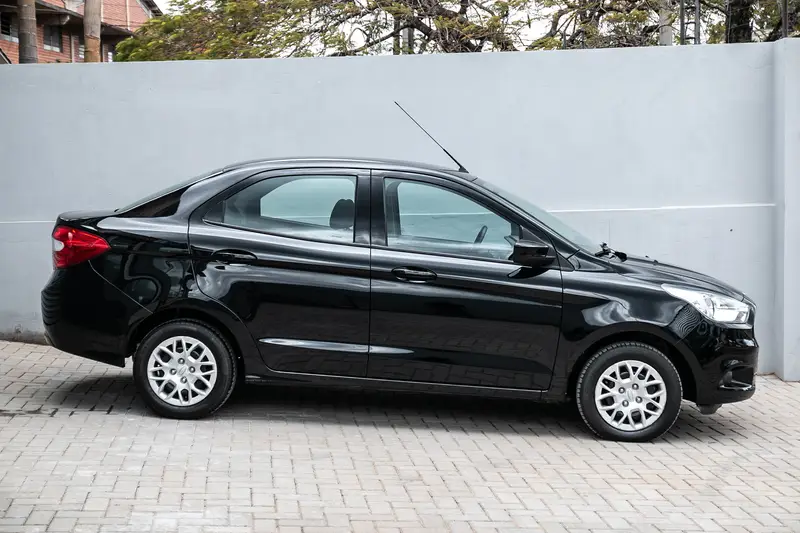 Ford Ka Sedan SE 1.5 16v (Flex)