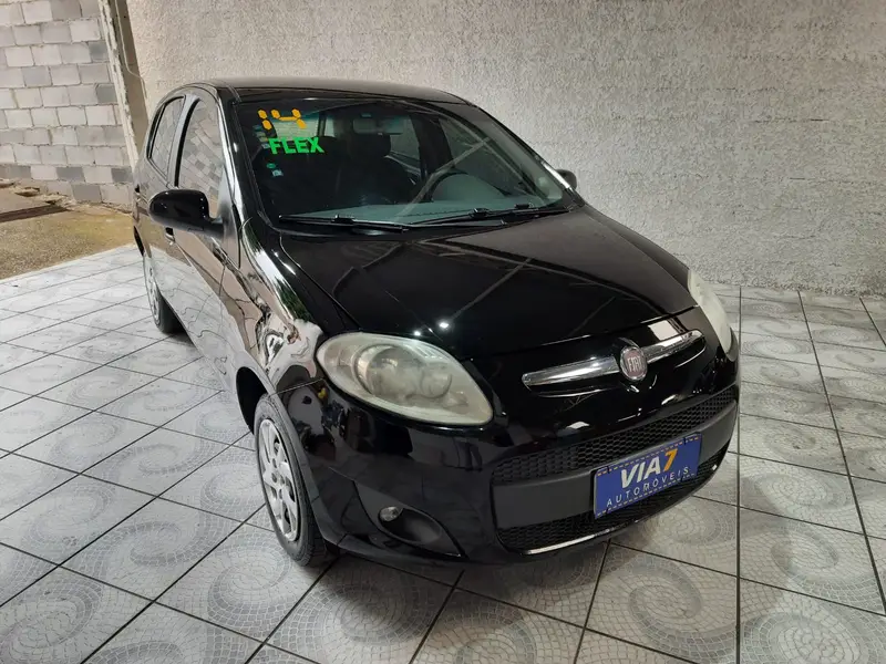 Fiat Palio Attractive 1.0 8V (Flex)