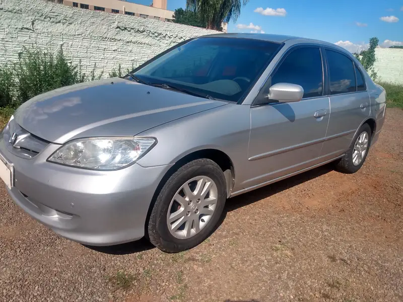 Honda Civic Sedan LXL 1.7 16V (Aut)