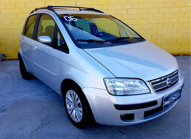 Carro Fiat Idea 2006 ELX 1.4 (Flex)