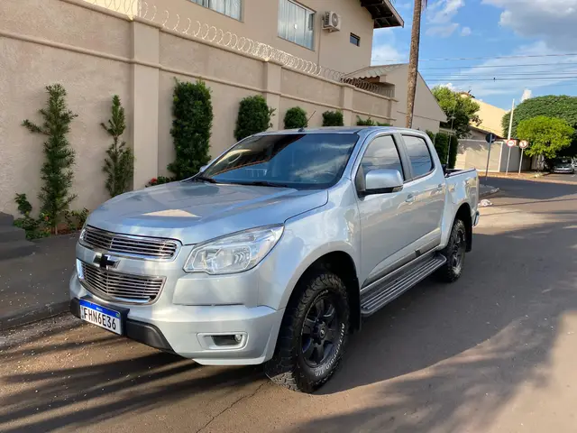 Carro Chevrolet S10 Cabine Dupla 2013 S10 2.8 CTDI LT 4WD (Cabine Dupla)