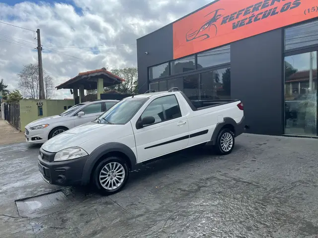 Carro Fiat Strada 2017 Hard Working 1.4 (Flex) (Cabine Simples)