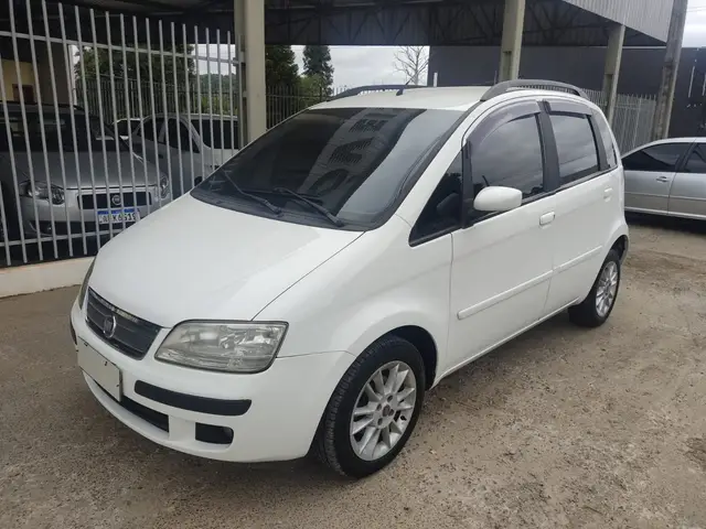 Carro Fiat Idea 2010 ELX 1.4 (Flex)