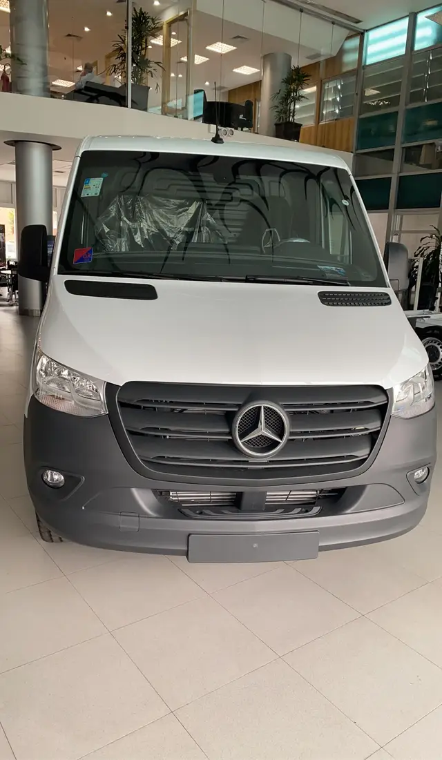 Carro Mercedes-Benz Sprinter 2022 FURGÃO 314 CDI STREET F31B UP1
