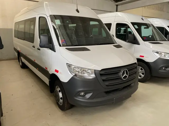 Carro Mercedes-Benz Sprinter 2022 VAN 516 CDI 20+1 (lugares) K54A UP1