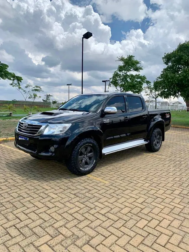 Carro Toyota Hilux Cabine Dupla 2012 Hilux 3.0 TDI 4x4 CD SRV Top (Aut)