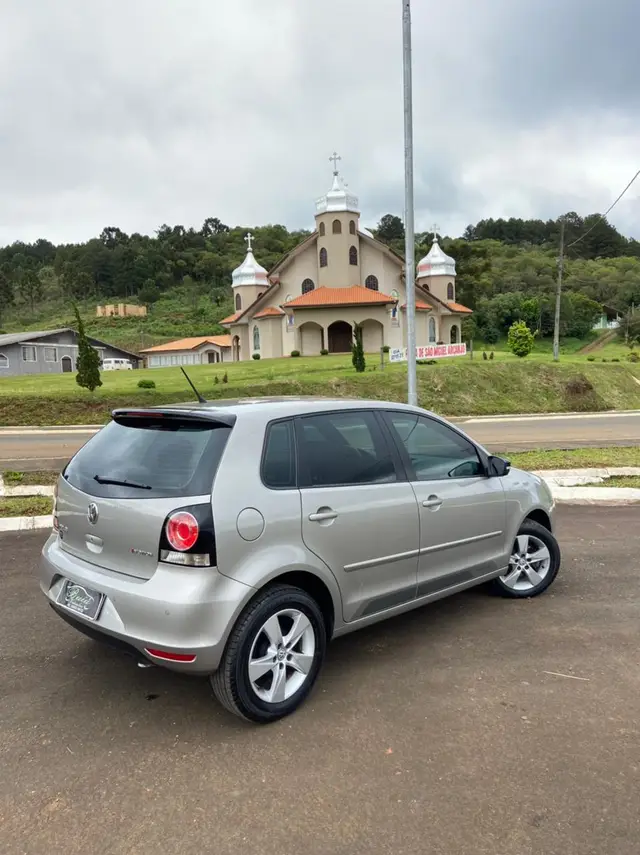Carro Volkswagen Polo 2014 Hatch. Sportline 1.6 8V (Flex)