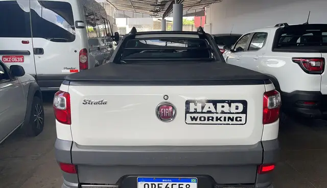 Carro Fiat Strada 2019 Hard Working 1.4 (Flex) (Cabine Simples)