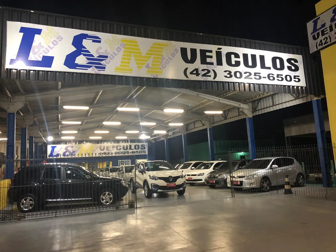 Fachada da loja Veículos à venda em L&M AUTOMOVEIS ME - Ponta Grossa - PR | Mobiauto