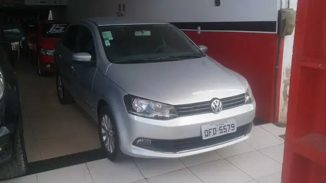 Carro Volkswagen Voyage 2015 1.6 VHT Comfortline